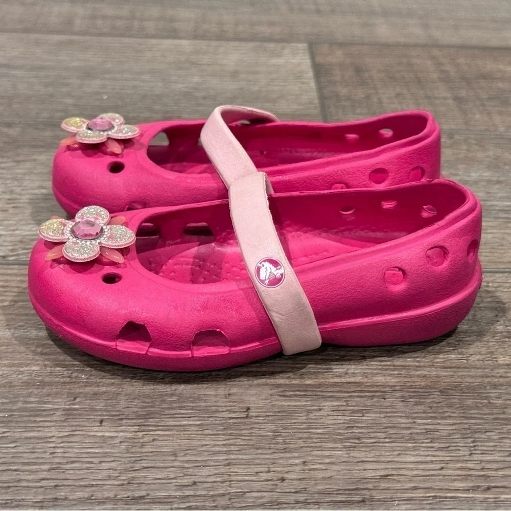 Crocs Toddler Girls Size 6 Mary Jane Shoes Pink Flowers Flats Slip on